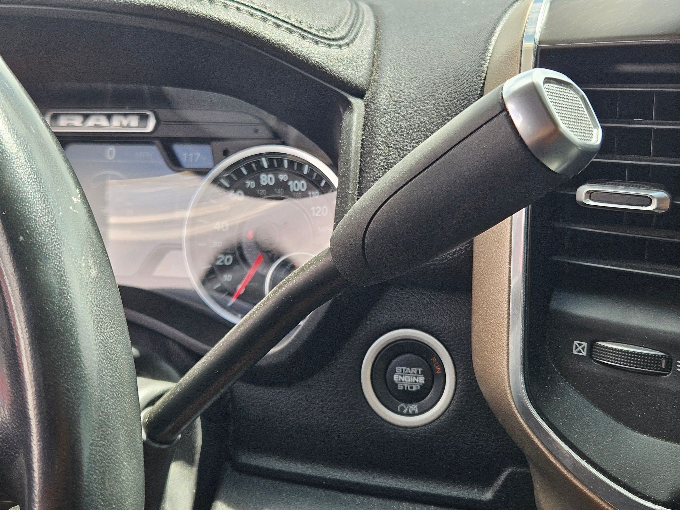 Used 2022 RAM 2500 Laramie AWD/4WD image 22