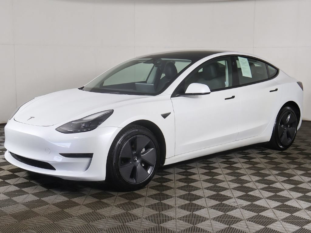 Used 2023 Tesla Model 3 Standard Range RWD image 11