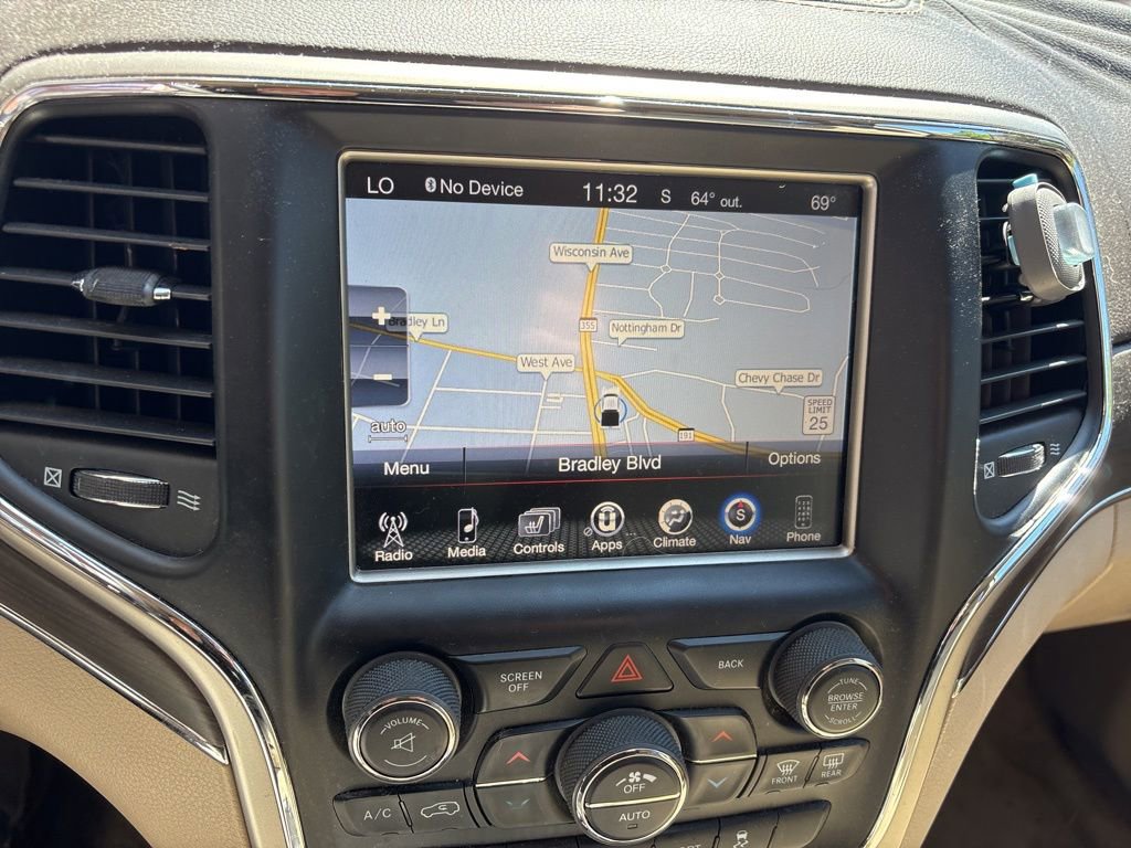Used 2017 Jeep Grand Cherokee Overland AWD/4WD image 18