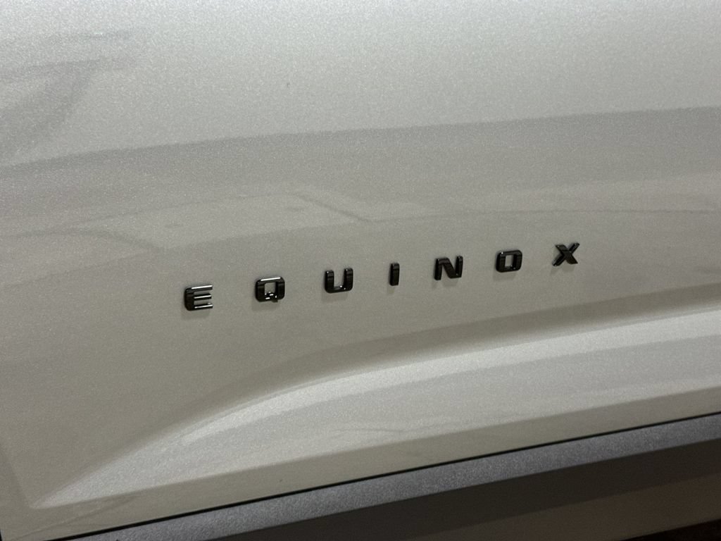 New 2027 Chevrolet Equinox RS FWD image 26