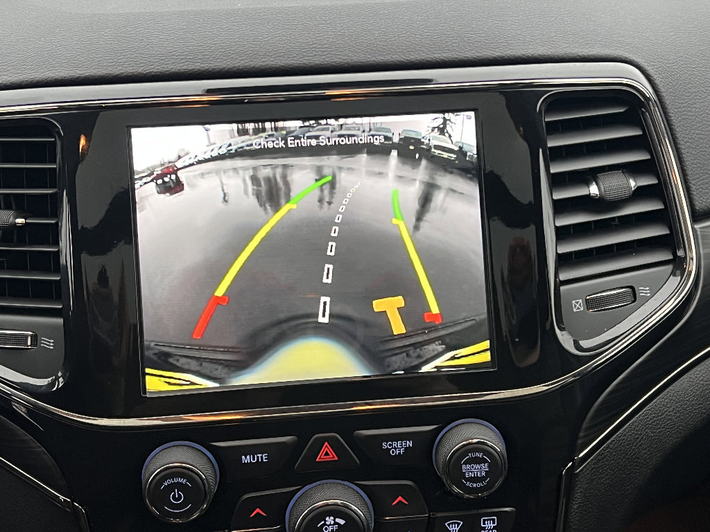 Used 2021 Jeep Grand Cherokee Limited X image 30