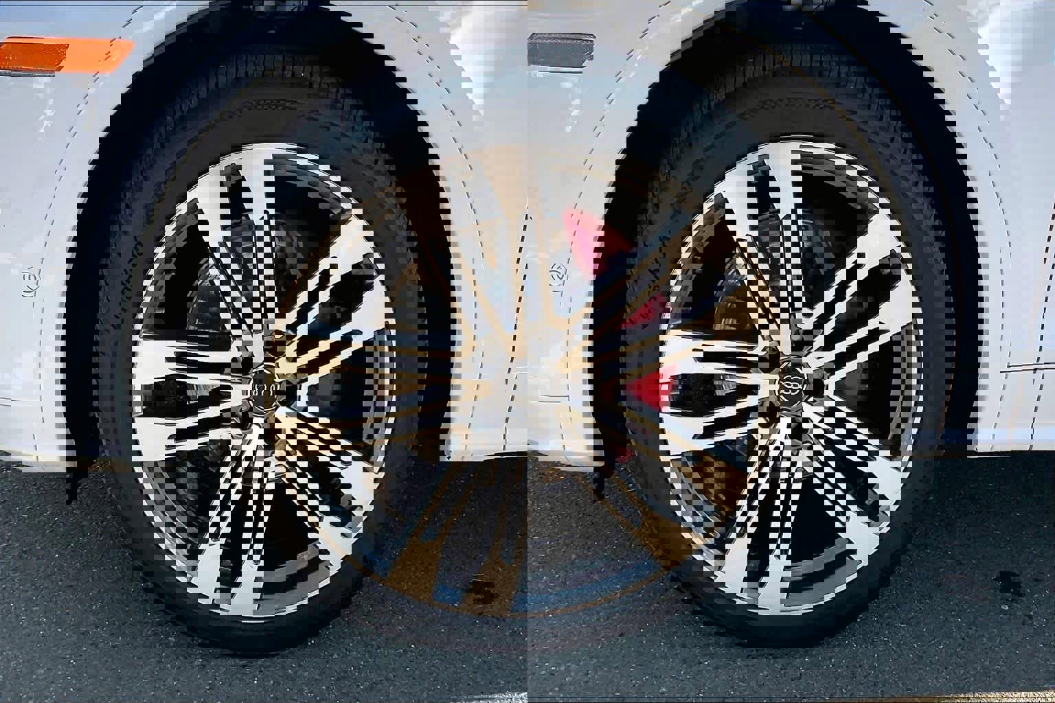 Used 2020 Audi SQ5 Prestige w/ Prestige Package image 12