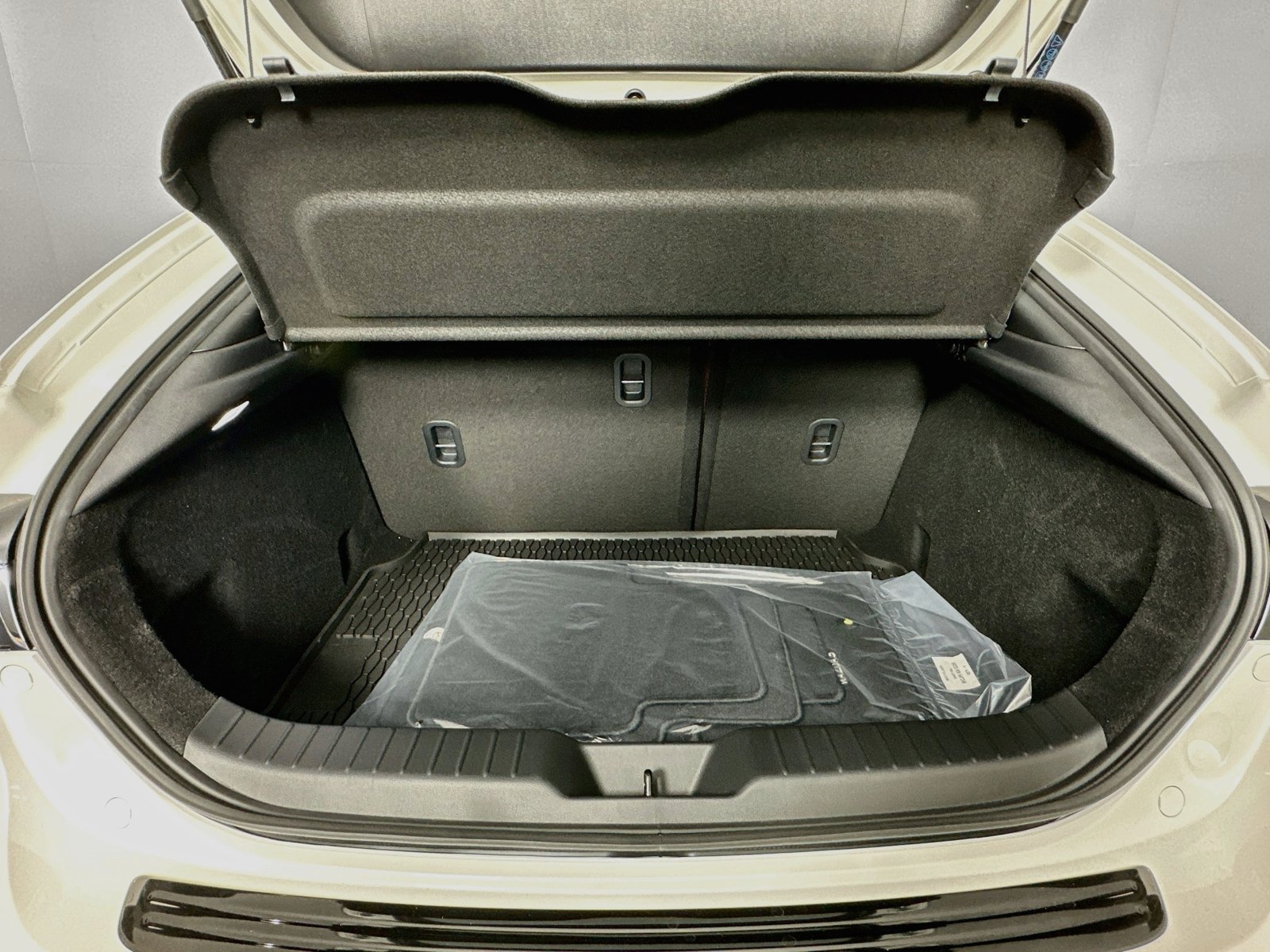 New 2026 MAZDA MAZDA3 Carbon AWD/4WD image 26