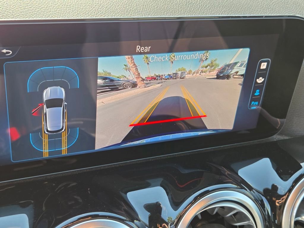 Used 2025 Mercedes-Benz GLA 250 image 24