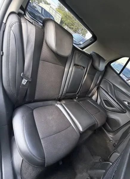 Used 2020 Buick Encore Preferred FWD image 22