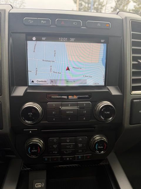 Used 2018 Ford F150 Raptor w/ Equipment Group 802A Luxury image 21