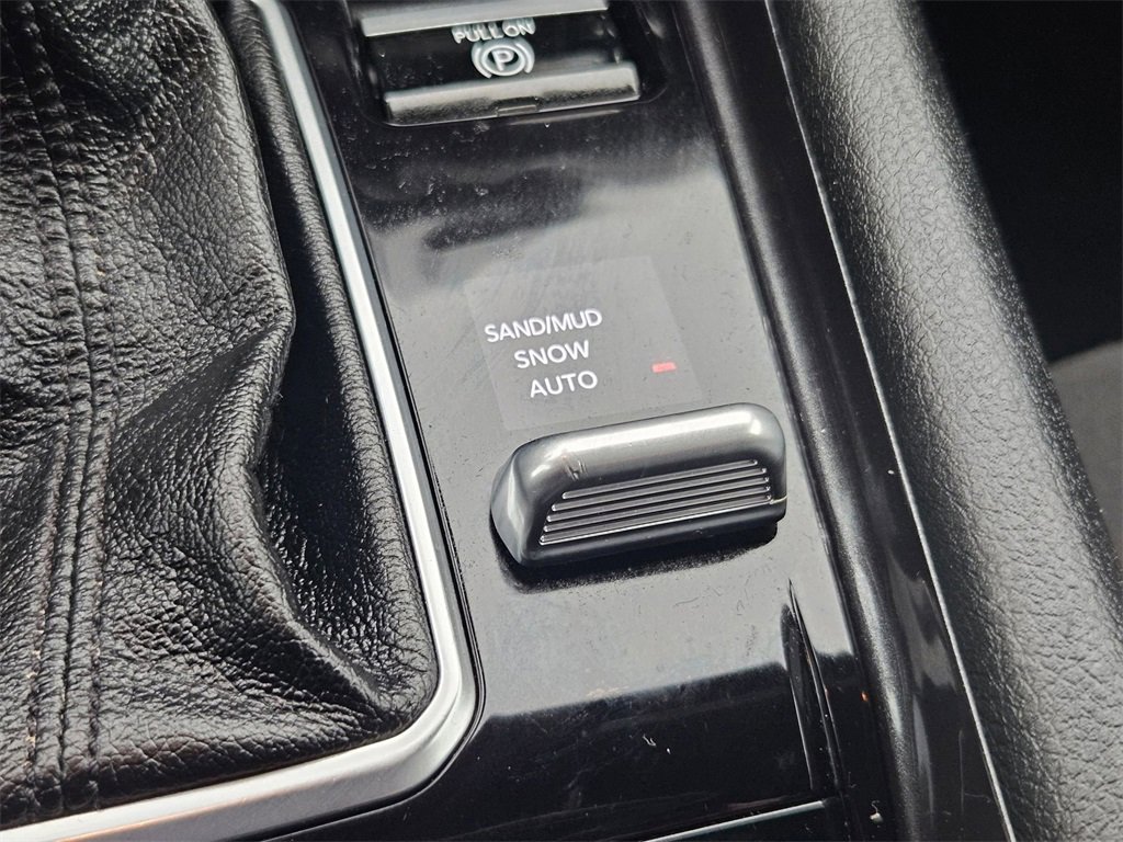 Certified 2025 Jeep Compass Sport image 29