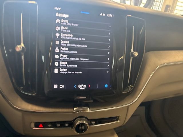 Used 2023 Volvo XC60 B5 Plus w/ Protection Package Premier FWD image 43