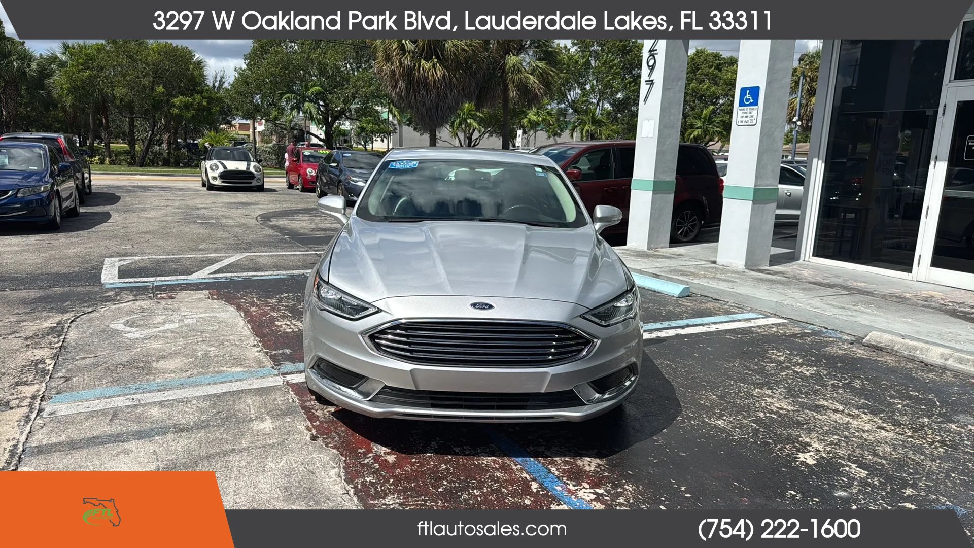 Used 2018 Ford Fusion SE w/ Fusion SE Technology Package FWD image 5