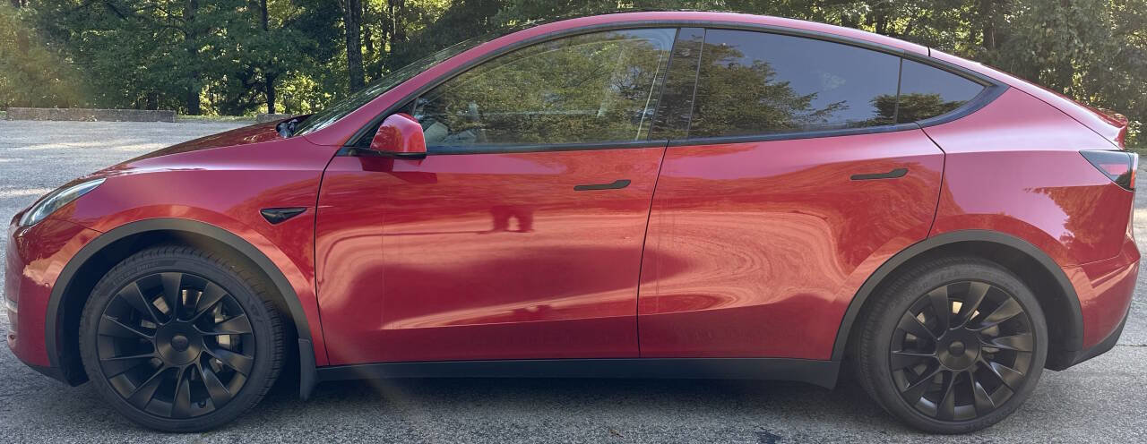 Used 2021 Tesla Model Y Long Range image 8