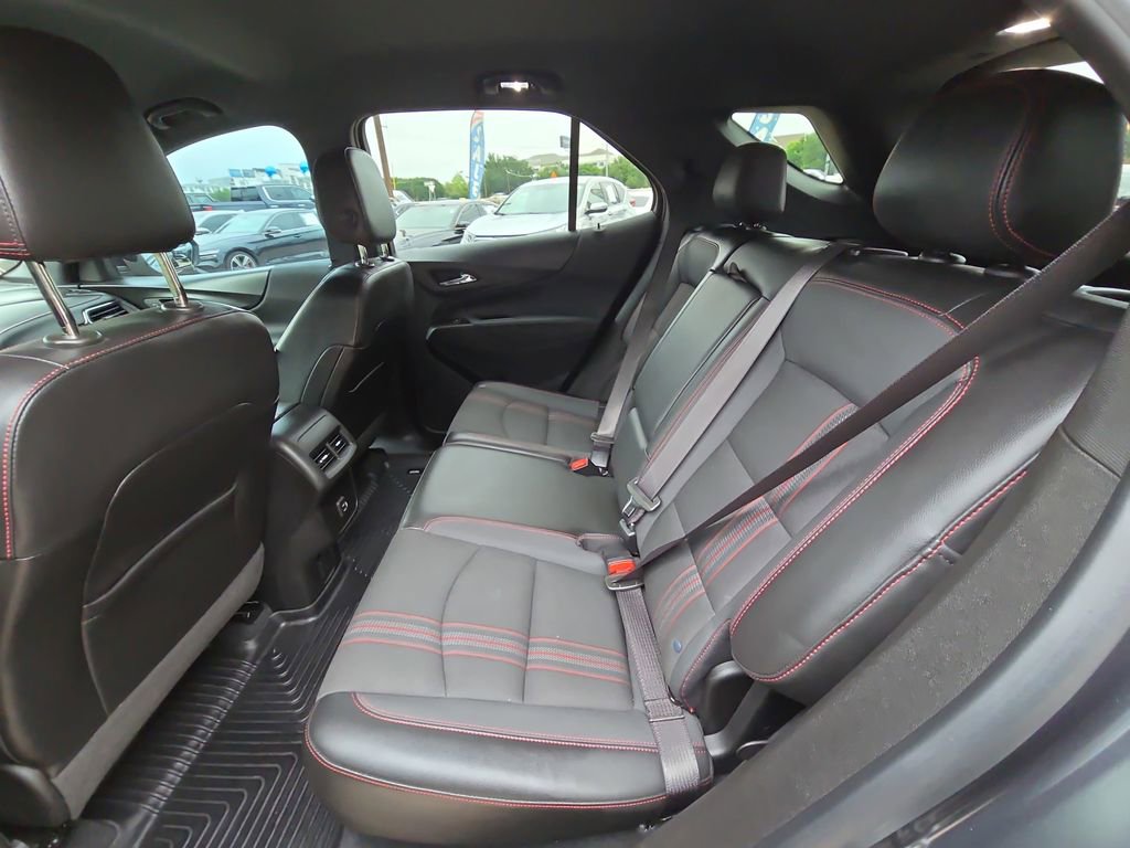 Used 2022 Chevrolet Equinox RS w/ Infotainment Package FWD image 14