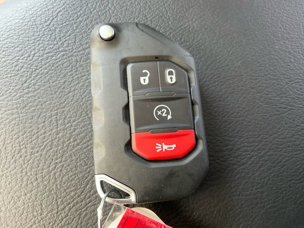New 2025 Jeep Gladiator Sport AWD/4WD image 37