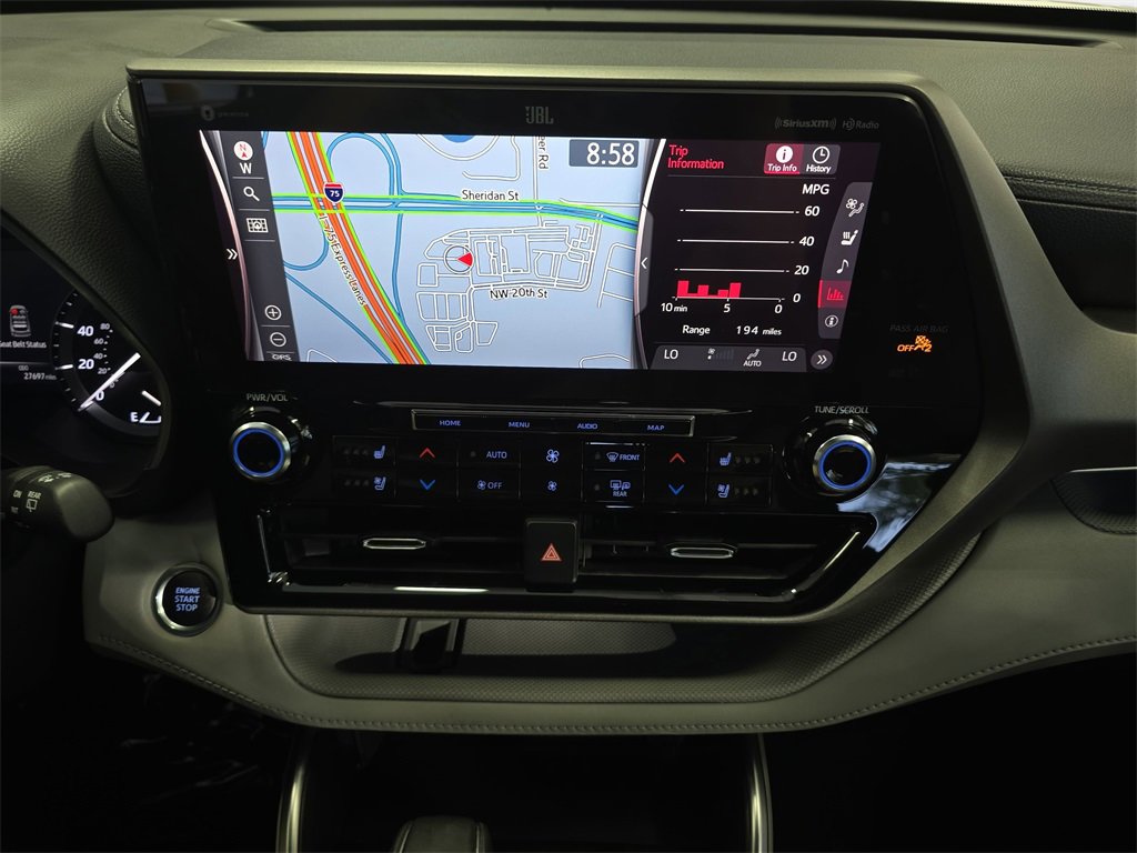 Used 2021 Toyota Highlander Limited image 20