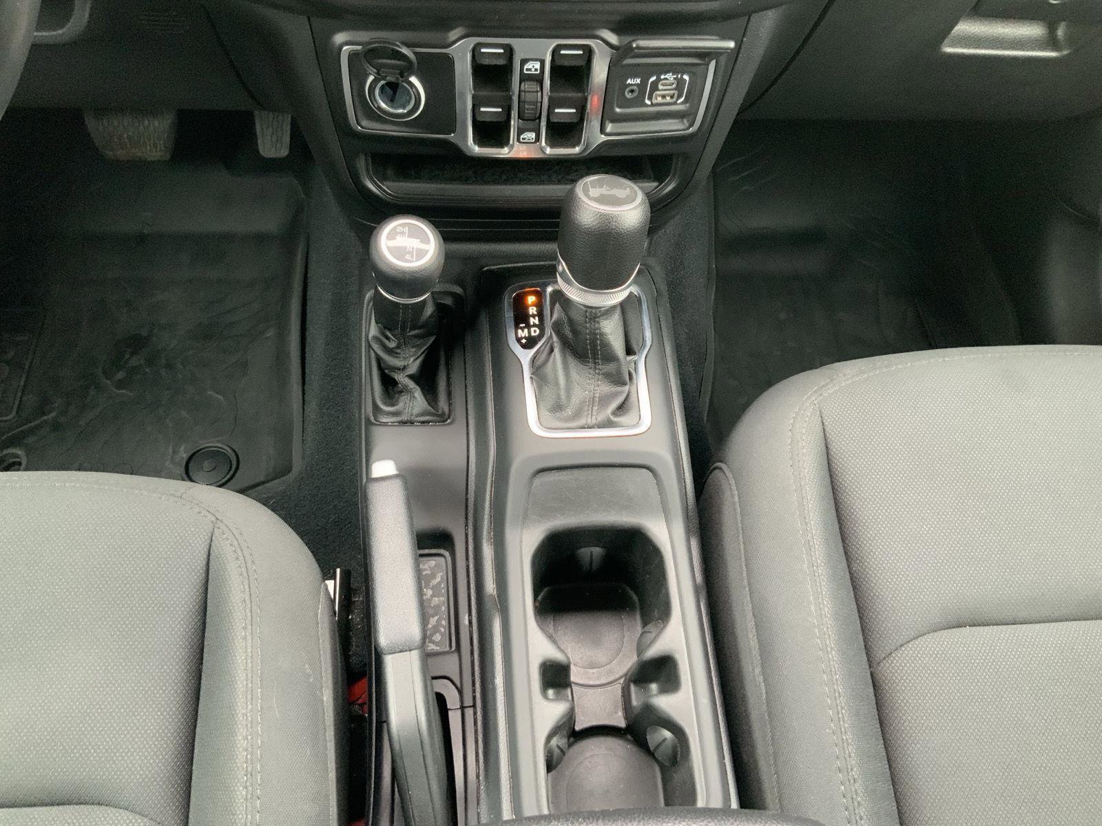 Used 2022 Jeep Wrangler Unlimited Sport AWD/4WD image 44