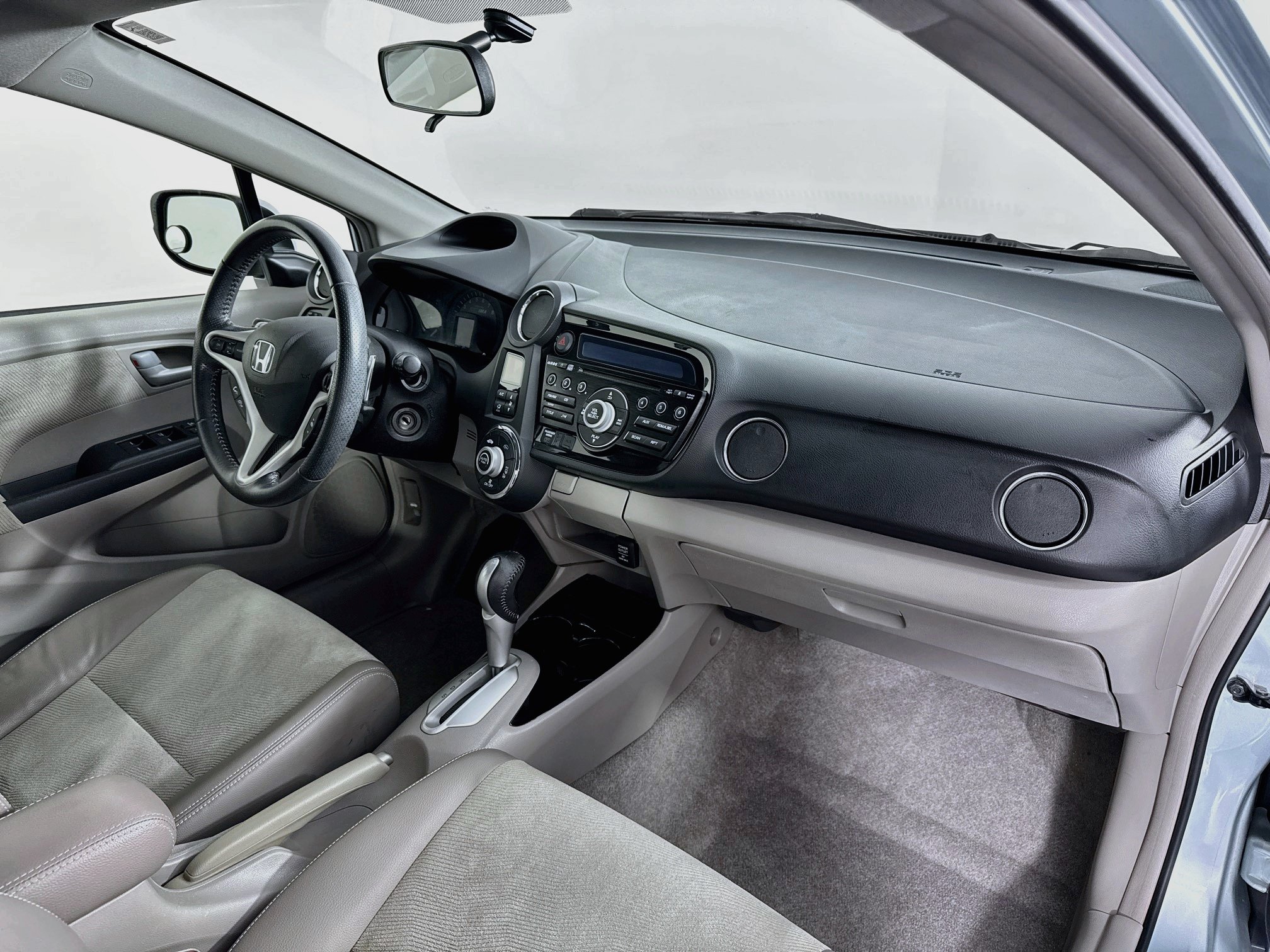 Used 2013 Honda Insight EX image 25