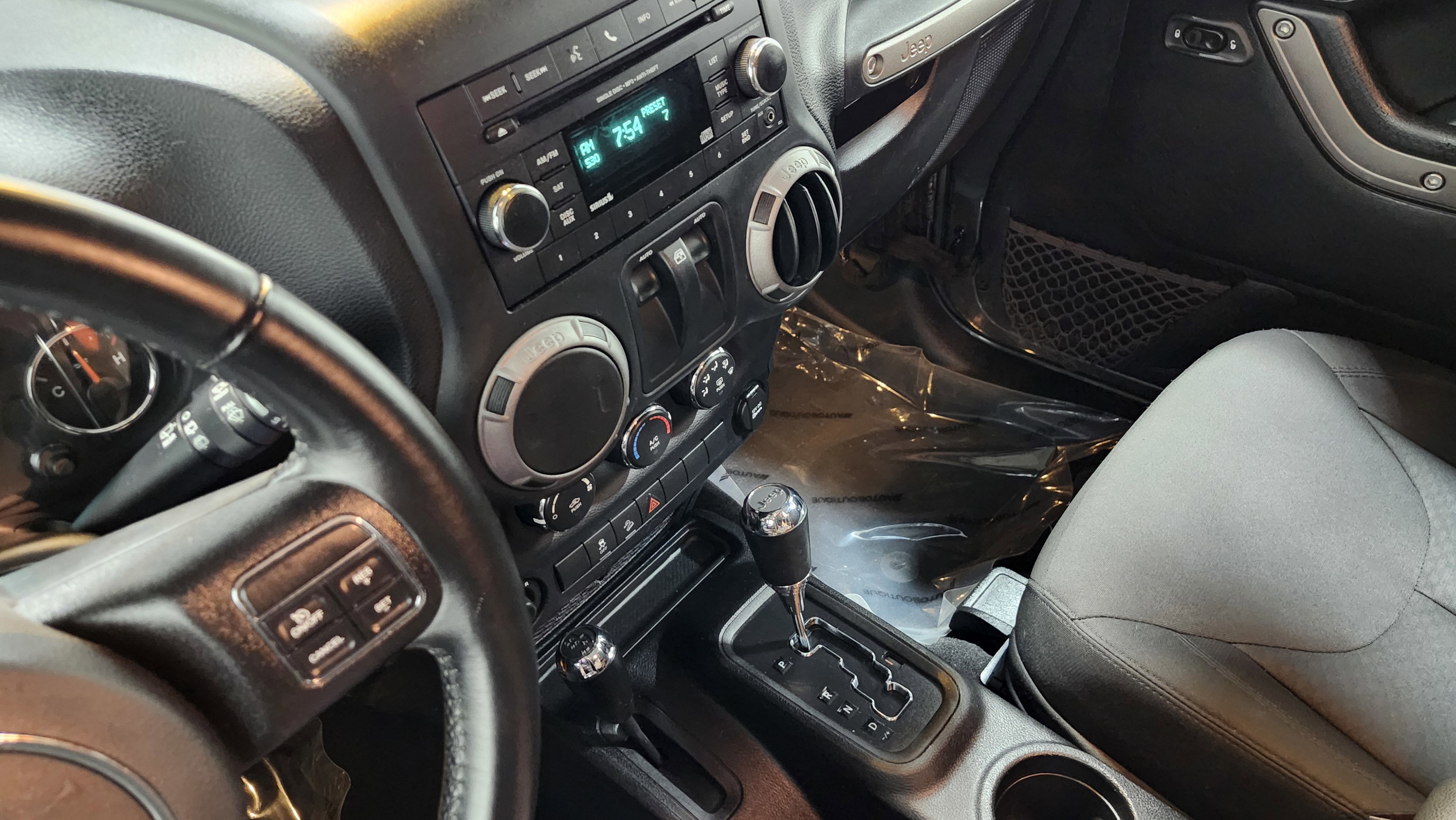 Used 2016 Jeep Wrangler Sport image 23