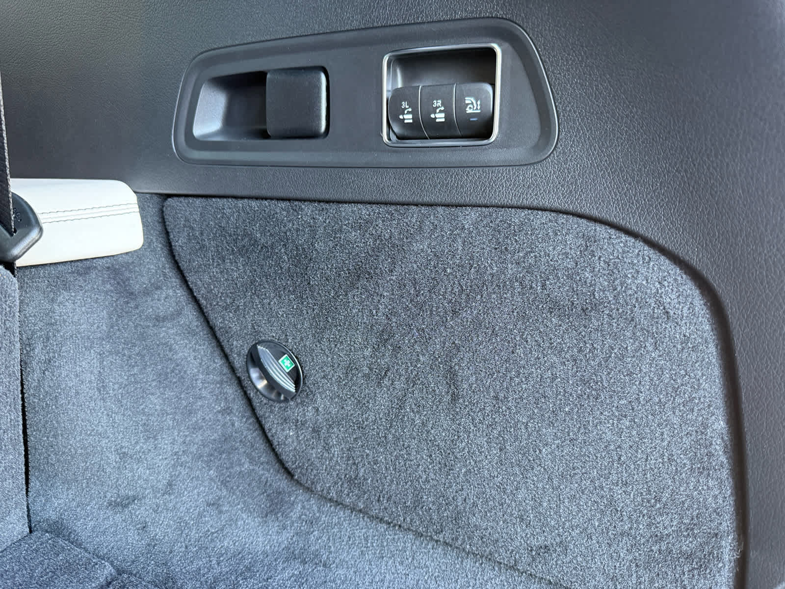 New 2026 Mercedes-Benz GLS 63 AMG 4MATIC image 37