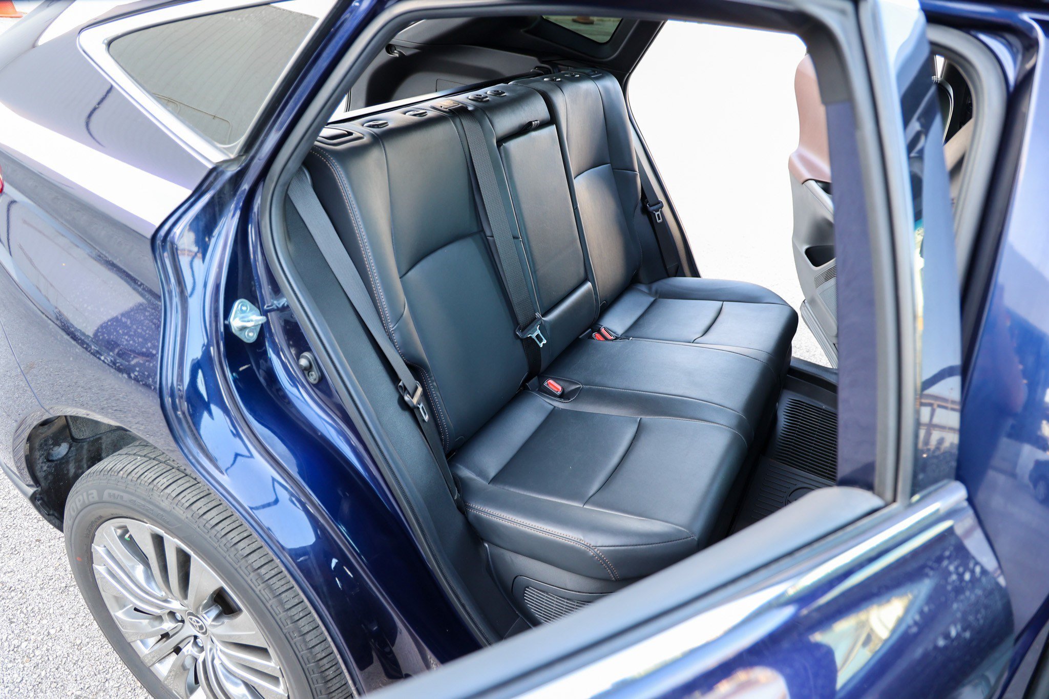 Certified 2022 Toyota Venza XLE AWD/4WD image 39