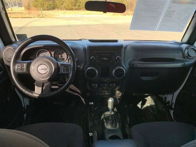 Used 2017 Jeep Wrangler Unlimited Sport w/ Connectivity Group image 20