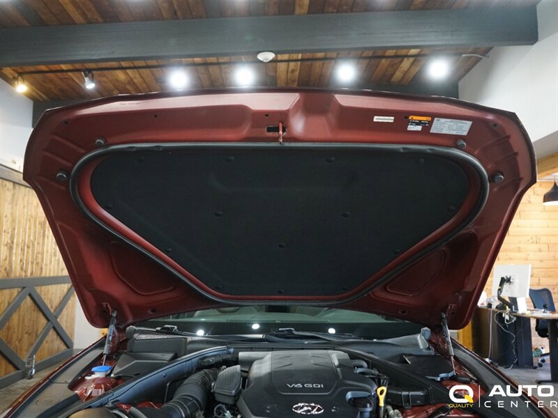 Used 2015 Hyundai Genesis 3.8 w/ Option Group 02 RWD image 10