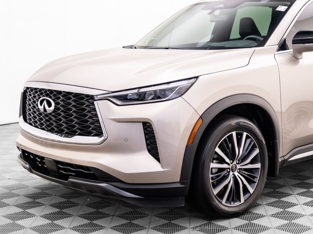 Used 2023 INFINITI QX60 Sensory w/ Vision Package AWD/4WD image 39