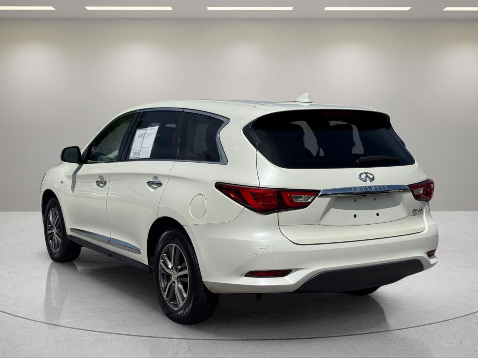 Used 2016 INFINITI QX60 FWD image 3