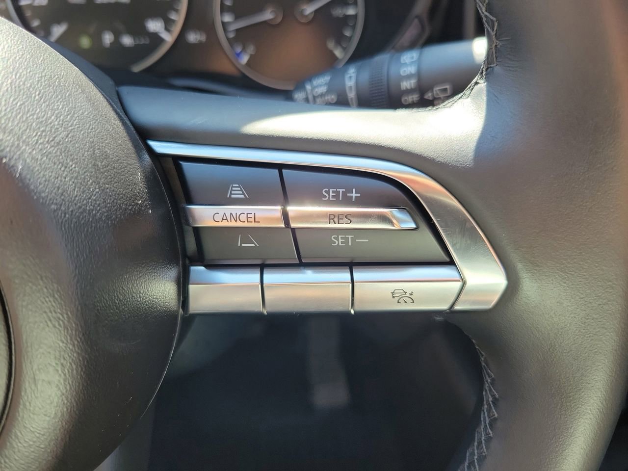 Used 2025 MAZDA CX-50 AWD 2.5 S w/ Premium Package image 22