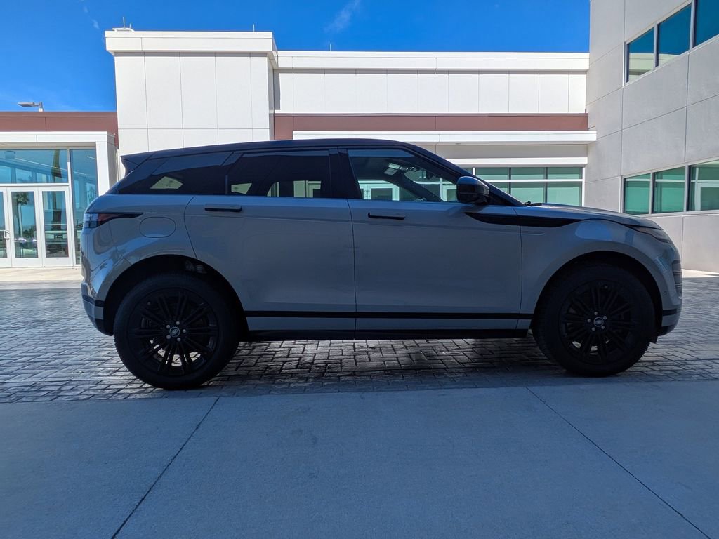 New 2026 Land Rover Range Rover Evoque Dynamic SE AWD/4WD image 3