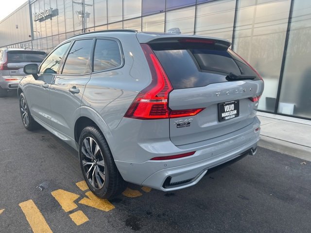 Certified 2025 Volvo XC60 B5 Plus image 3