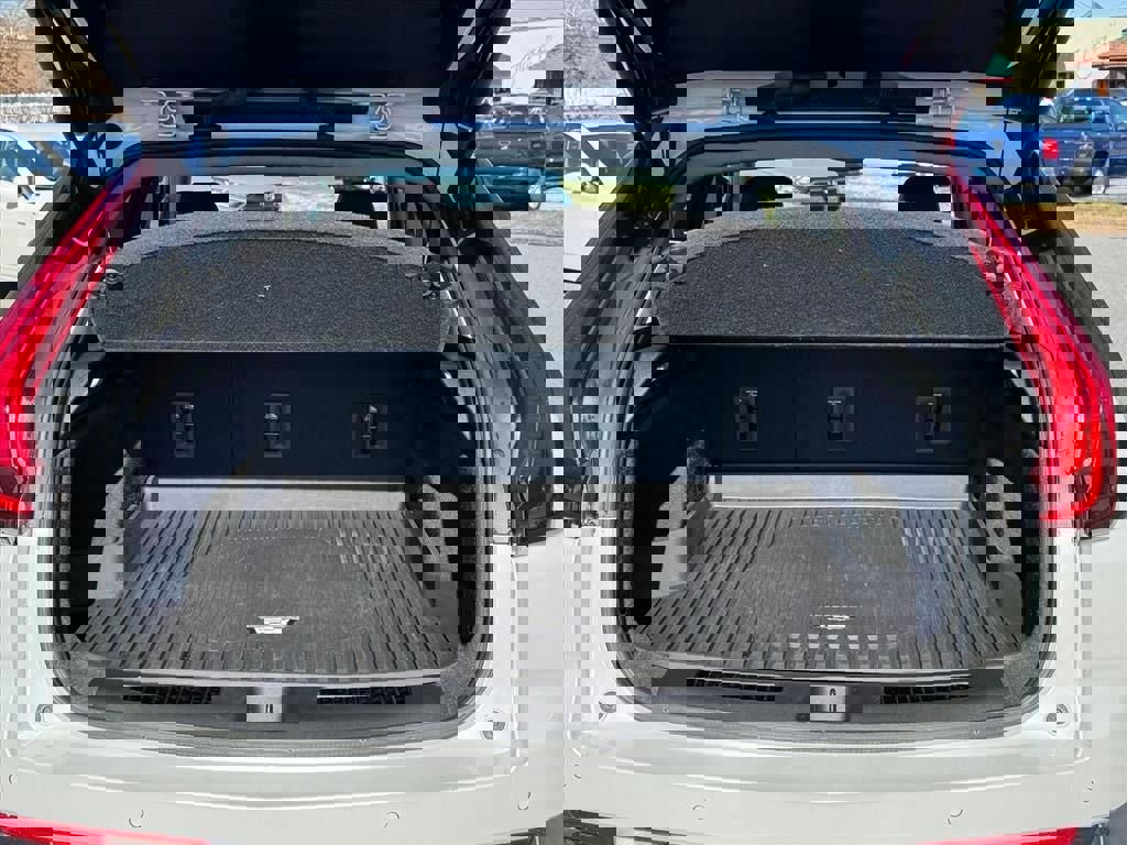 Used 2019 Cadillac XT4 Premium Luxury image 14