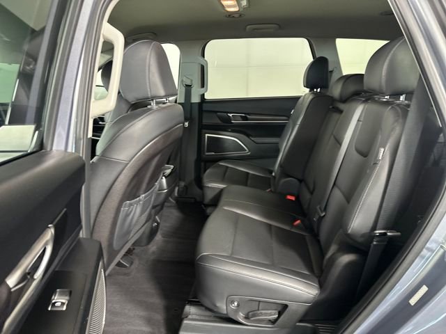 Used 2023 Kia Telluride LX image 25