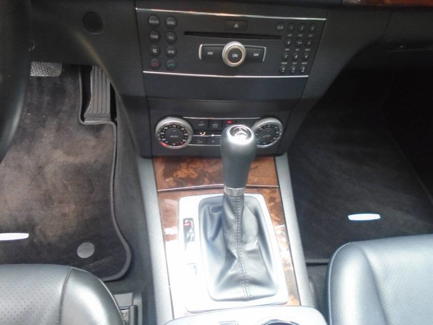 Used 2011 Mercedes-Benz GLK 350 4MATIC image 14