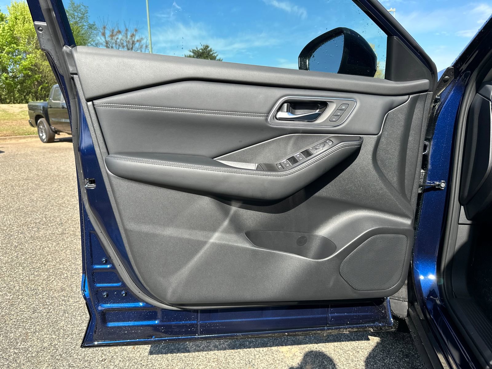 New 2026 Nissan Rogue Platinum w/ Platinum Premium Package image 8