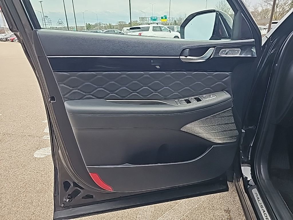 Used 2022 Hyundai Palisade Calligraphy image 10