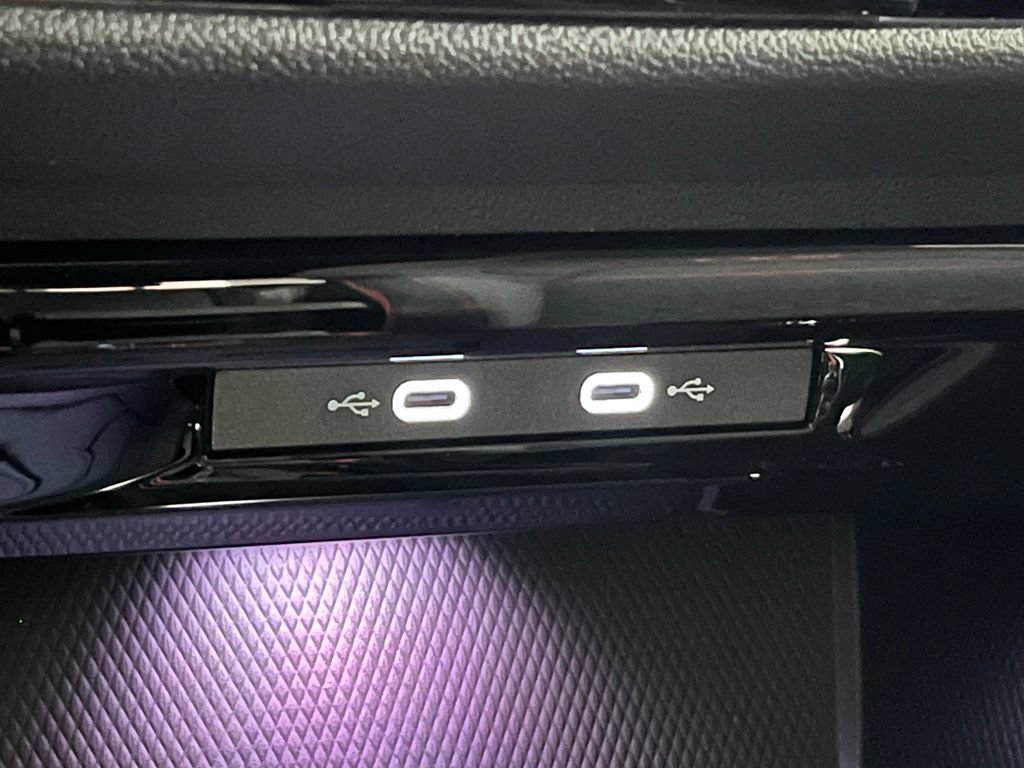 New 2026 Volkswagen GTI SE FWD image 13