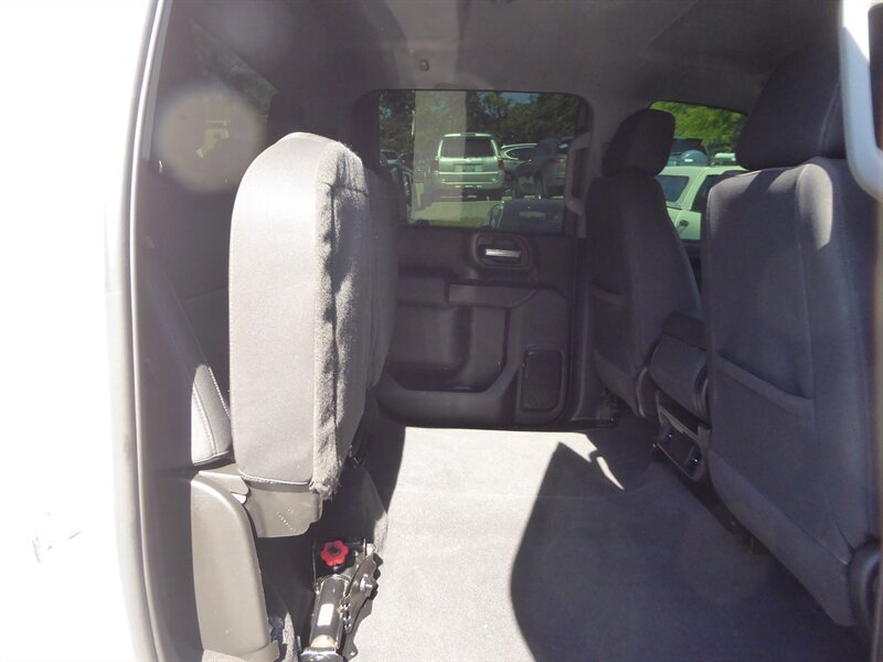 Used 2023 Chevrolet Silverado 2500 LT AWD/4WD image 31