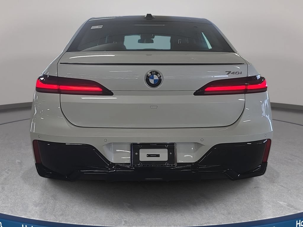 New 2026 BMW 740i w/ Executive Package RWD image 5