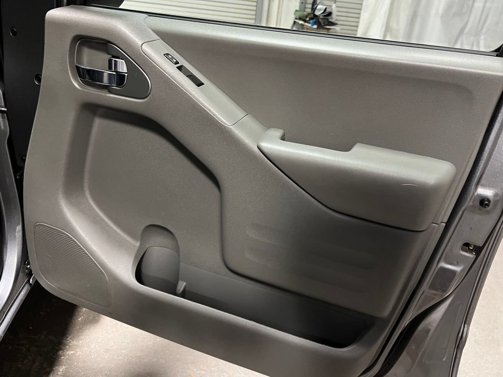 Used 2021 Nissan Frontier SV AWD/4WD image 10