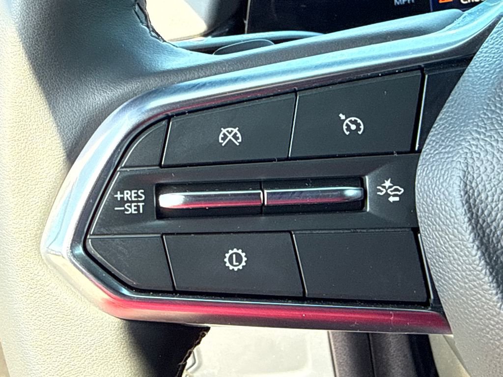 Certified 2025 Chevrolet Suburban Z71 image 27