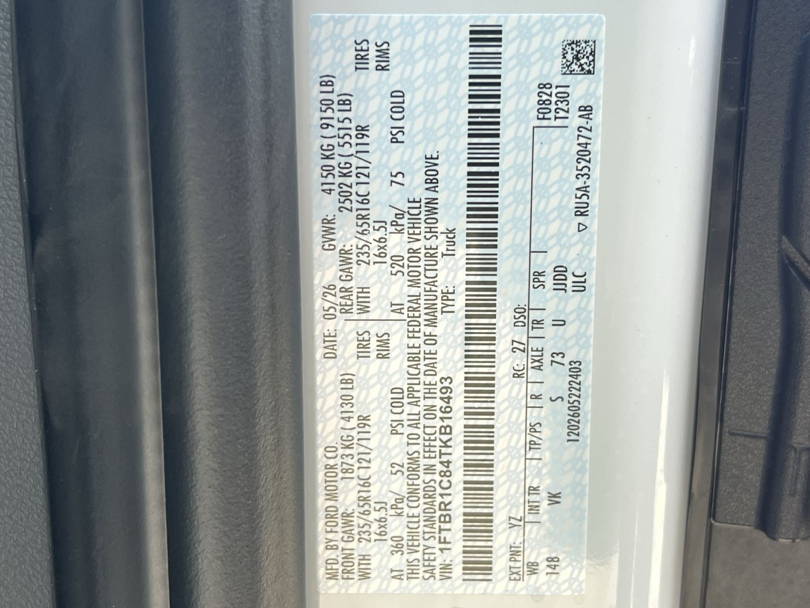 New 2026 Ford Transit 250 148 Medium Roof w/ Load Area Protection Package RWD image 34
