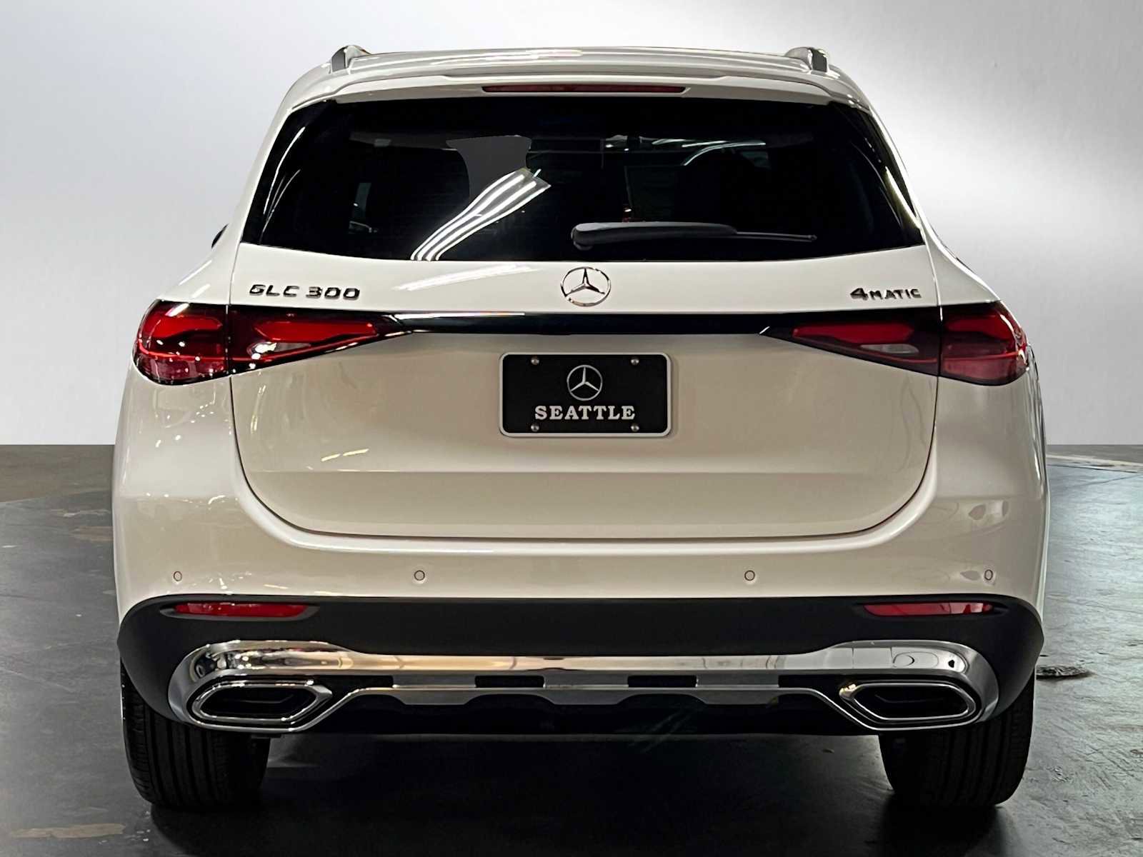 New 2025 Mercedes-Benz GLC 300 4MATIC image 6