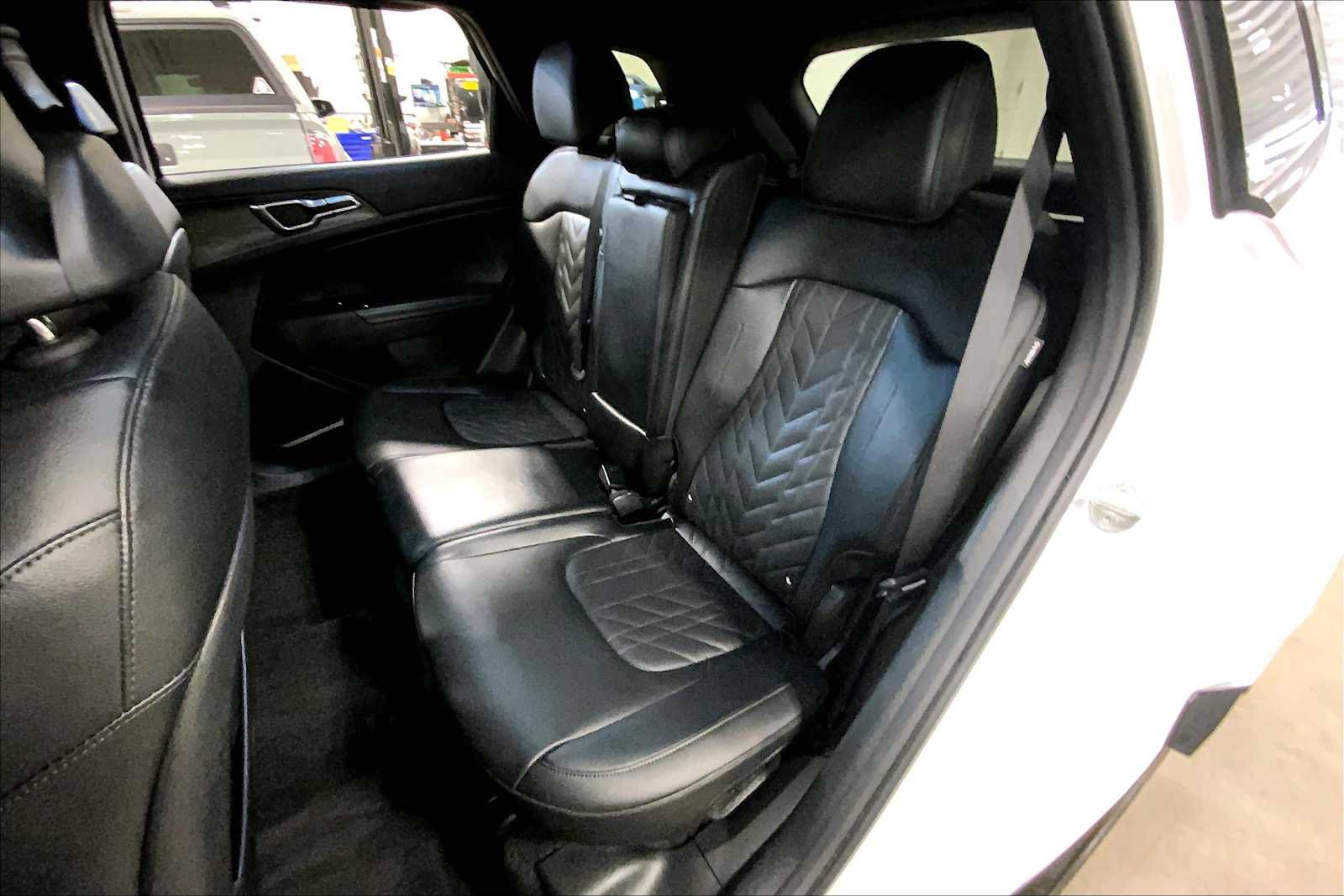 Used 2024 Kia Sportage X-Line w/ X-Line Premium Package AWD/4WD image 21