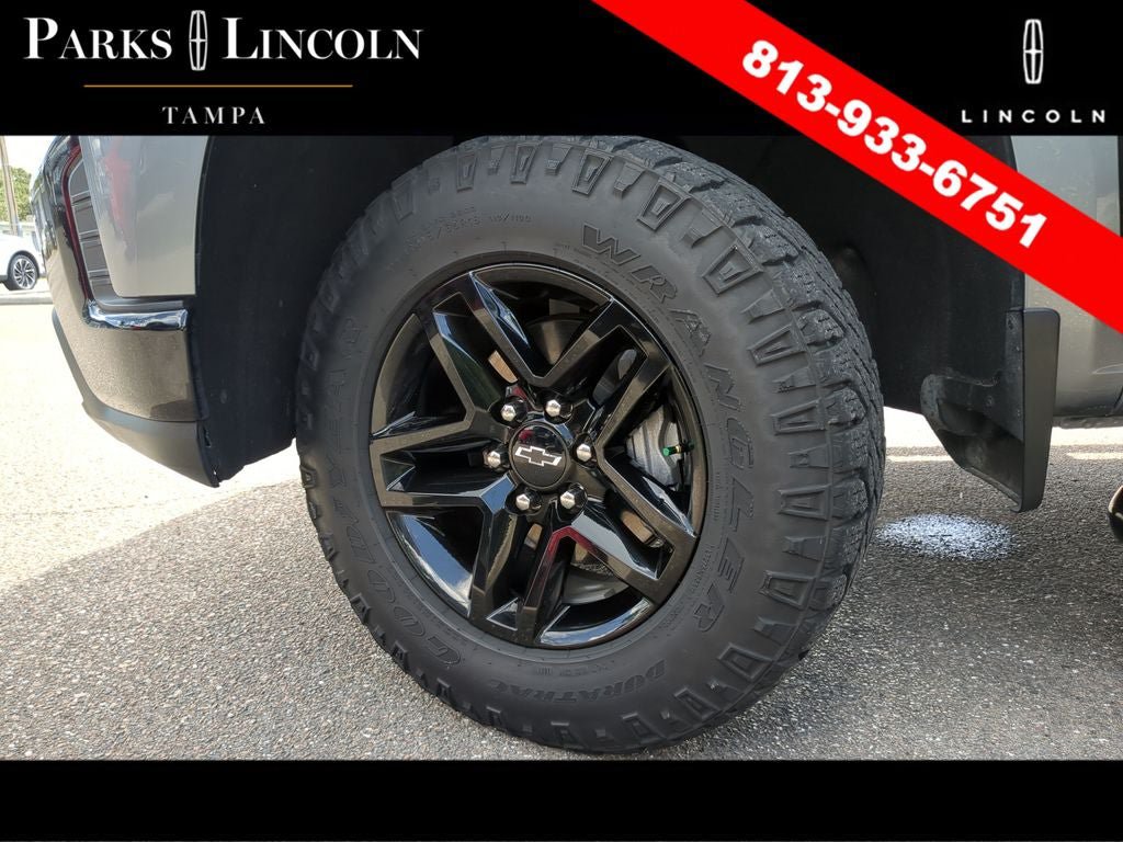 Used 2021 Chevrolet Silverado 1500 Custom Trail Boss w/ LPO, Dark Essentials Package AWD/4WD image 32