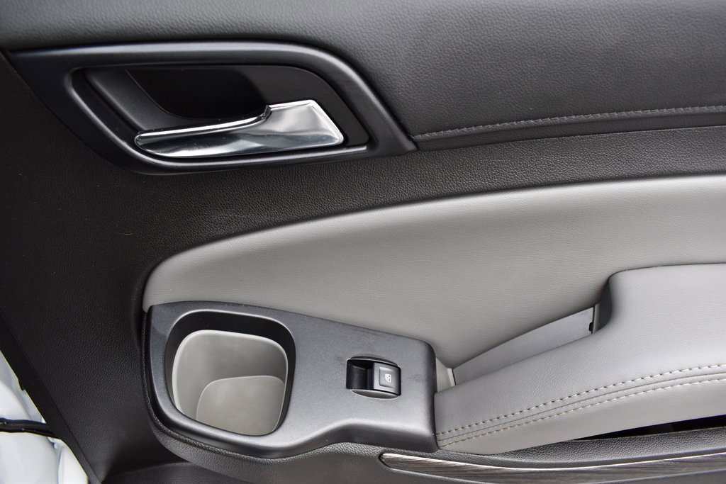 Used 2018 Chevrolet Suburban LT image 14