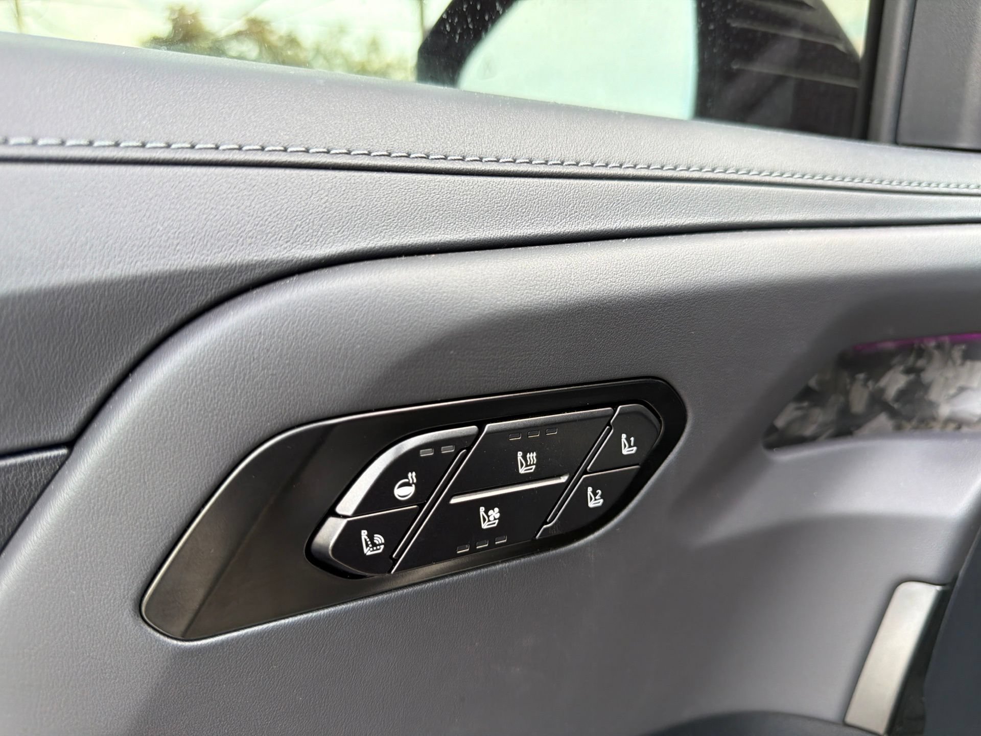 Used 2027 Kia Telluride SX Prestige X-Pro AWD/4WD image 22