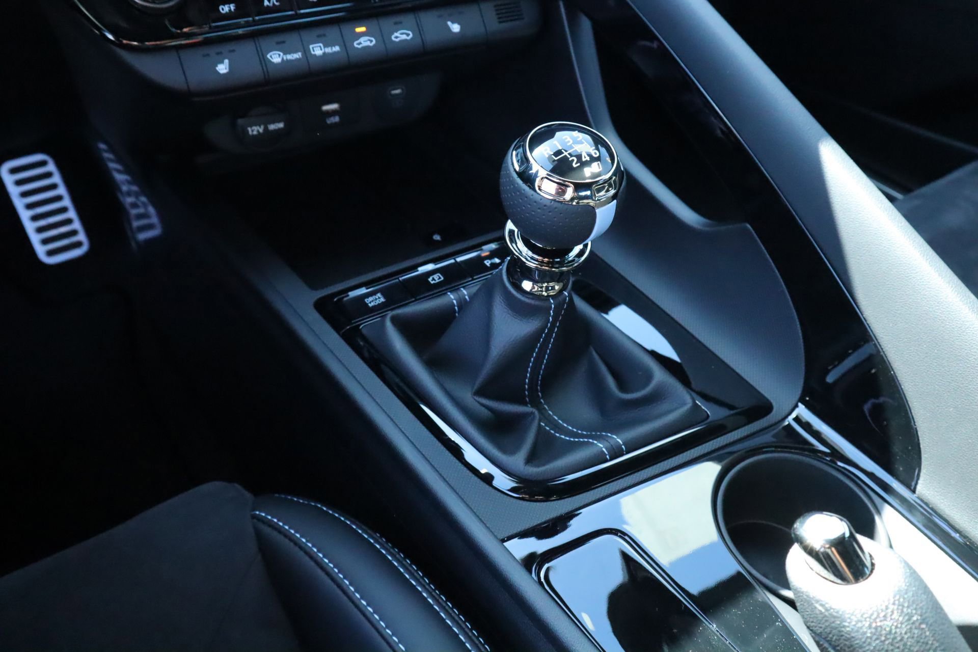 New 2025 Hyundai Elantra N Base image 14