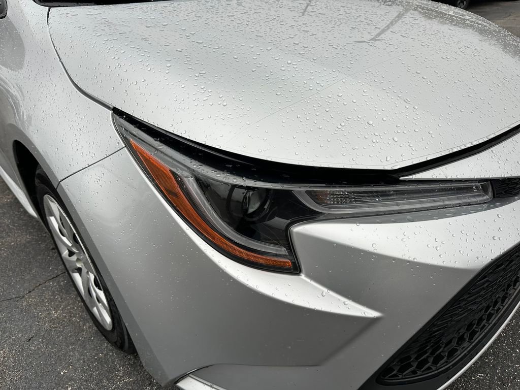 Used 2022 Toyota Corolla LE image 10