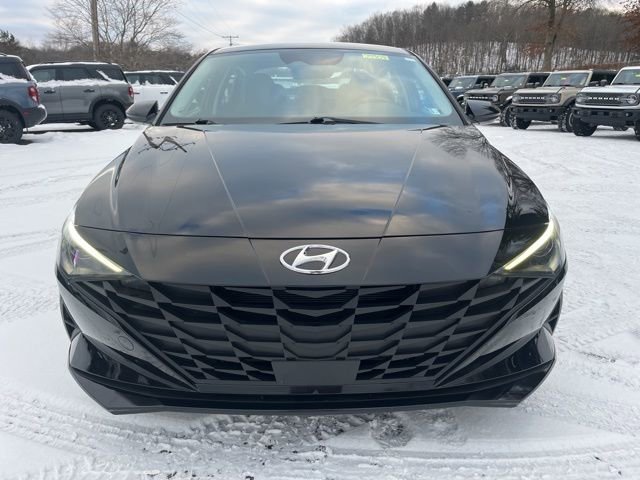 Used 2023 Hyundai Elantra SEL w/ Convenience Package image 11