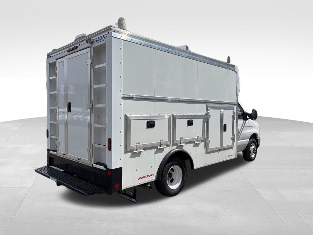New 2026 Ford E-350 and Econoline 350 Super Duty w/ Power Equipment Group RWD image 4