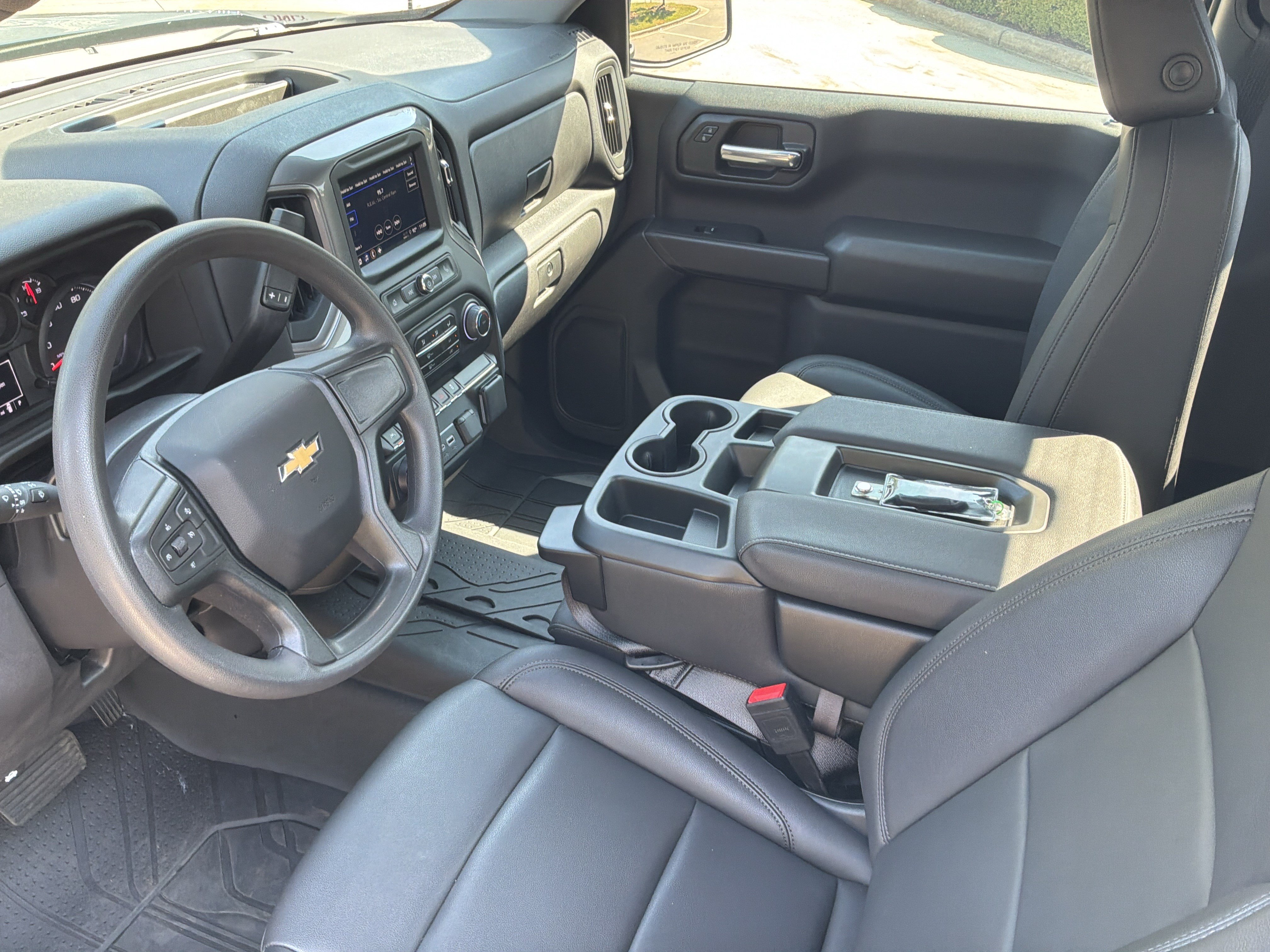 Used 2025 Chevrolet Silverado 1500 W/T w/ WT Safety Package AWD/4WD image 27
